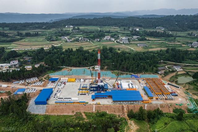 中石油西南油气田天府气田致密气2025年上半年稳产增产纪实