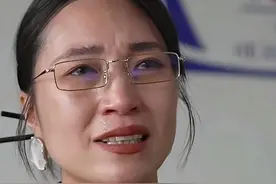 女子坠入深潭被救后续：上门深情拥抱恩人 ，恩人却提了另一个人名图片