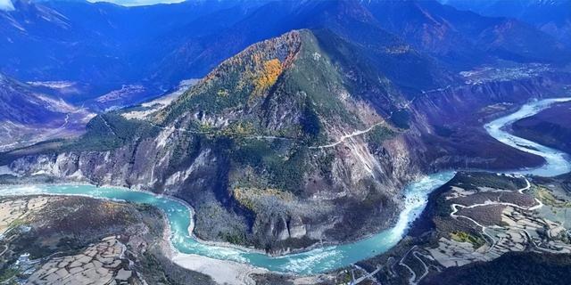 中国又一超级工程！砸3600亿在世界屋脊玩过山车，堪称基建天花板