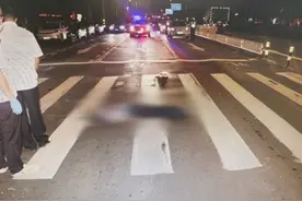 致1死！海南一男子醉酒睡马路，被酒驾车辆碾压……图片