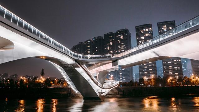 韩国友杀到太原，晋祠不游、刀削面不吸，此行到底为啥？