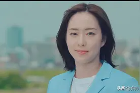 石川佳纯穿高跟鞋亮相，参加中国婚礼！用中文对新娘新郎表示祝福图片