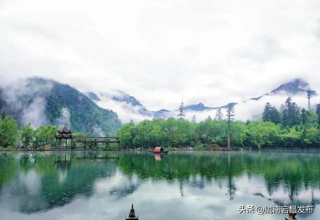 云深不知暑：在官鹅沟与清风明月共栖