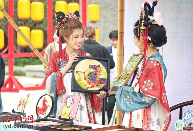 第六届世界古都论坛“非遗文创雅集”亮相上阳宫