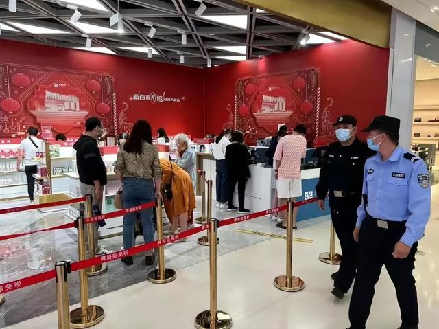 来海南！“警”色怡人