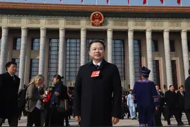 轻工代表委员建言献策丨全国人大代表张天任： 建议放宽电动轻便摩托上牌限制 释放绿色出行潜力图片