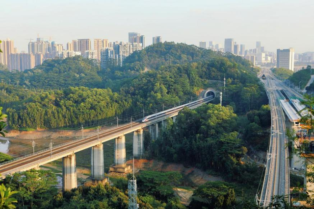 晶报特别报道 | 阳台山：藏过烽火，长出新城
