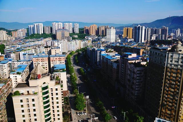 我是山东人，去了趟四川达州，不吹不黑，达州比网上评价的还要好