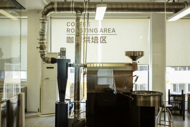 不走寻常路的国际化县城，关心一日三餐，更关心咖啡和汇率