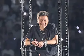 谢霆锋演唱会登热搜，8至12月每月都会办巡演，明年已定五座城市图片