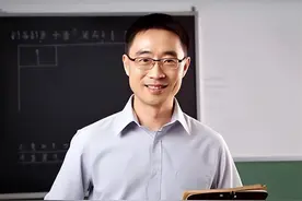 88年我和表哥同时考上中专，他上财校我读中师，如今却千差万别图片