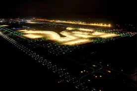 兰州中川国际机场三期扩建工程飞行区亮灯图片