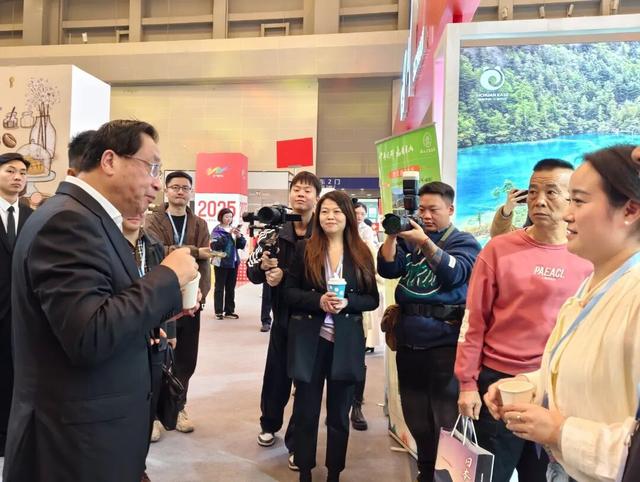 大竹文旅精彩亮相第九届中国西部旅游产业博览会