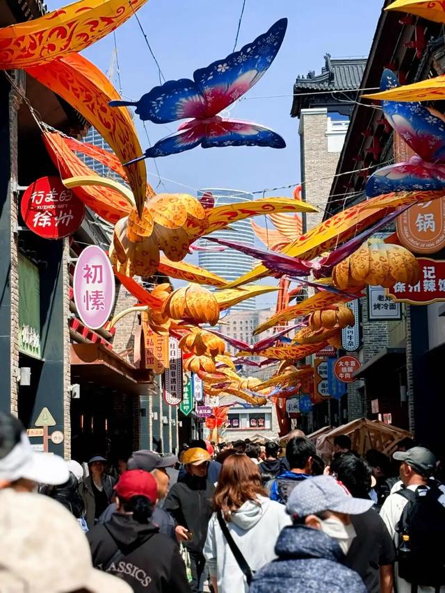 212.93万人次！入列十大热门城市！