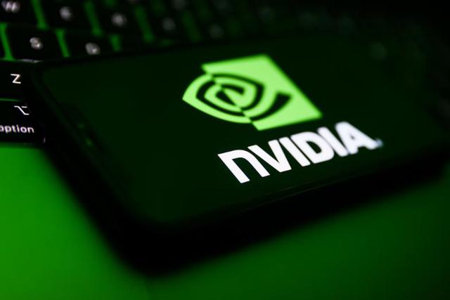 又变脸！特朗普对下令，26万颗芯片只能给韩国，想断了中国后路？