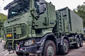 8x8全驱+防弹驾驶室，斯堪尼亚Gryphus军用卡车实拍图片