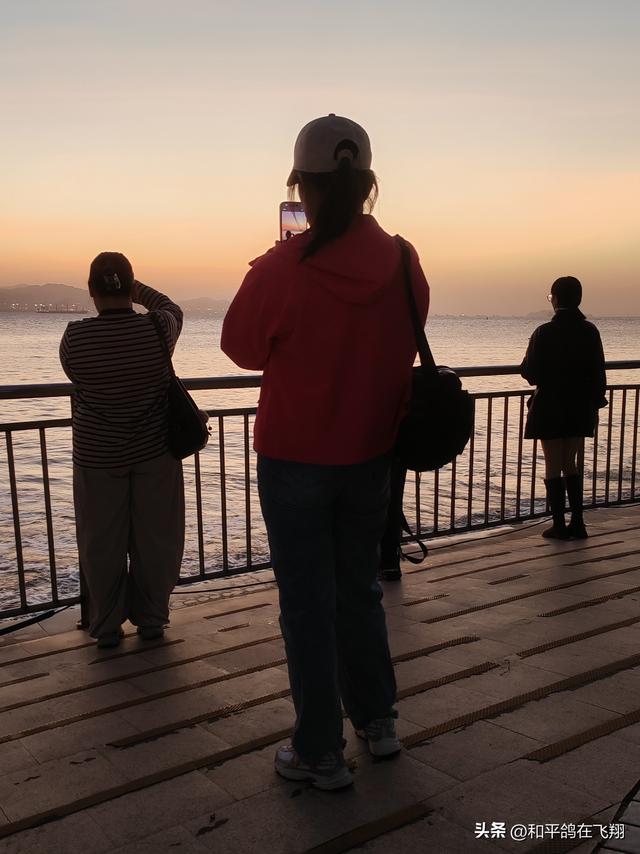 厦门海滨的落日之梦