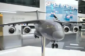 运20B装上4只粗壮的“酒桶”，飞入迪拜航展，能入中东土豪法眼？图片