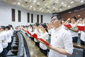 为什么90%的大学生都入不了党？图片