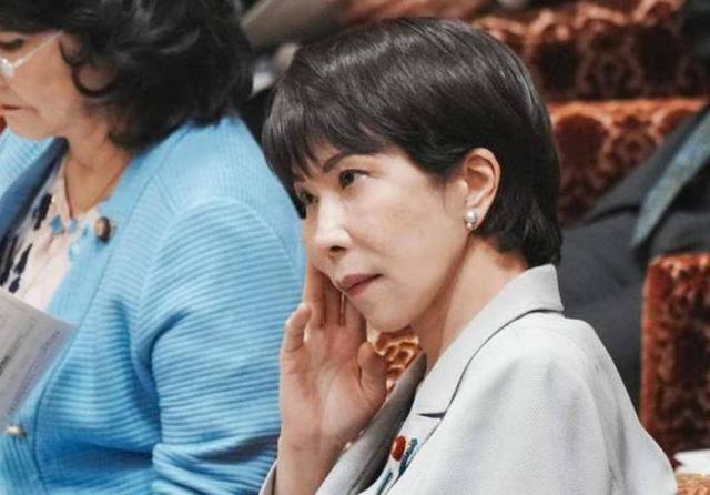 中方舰艇编队刚进钓鱼岛，日本就动手了，不到24小时，美军也下场