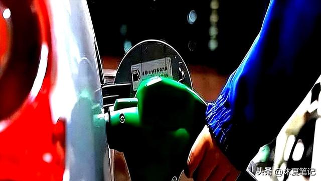 工信部为啥突然鼓励燃油车。释放3大信号，许多车主傻傻不知道！