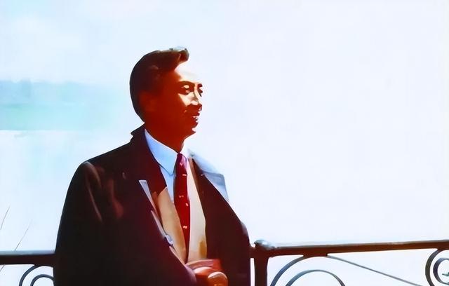 1985年，一场误判让中国付出上万亿的代价，一代巨星抱憾而终