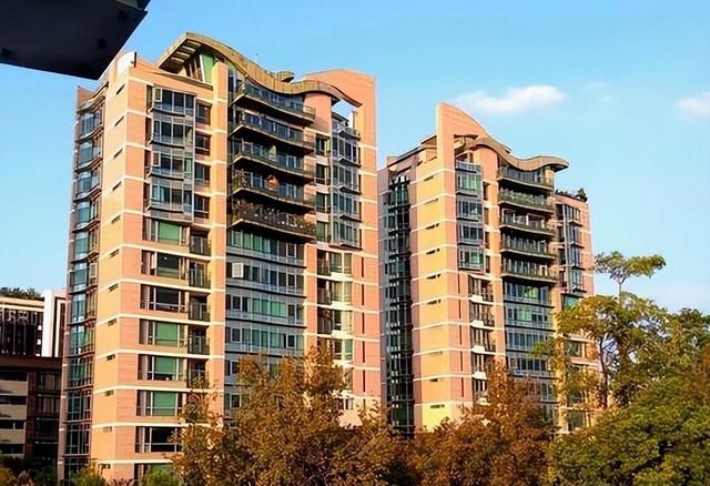 曹德旺判断要应验？若不出意外，2026年房地产将迎来5大转折