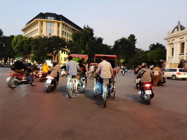 去越南旅游的华人感慨：不要信媒体吹牛，越南相当于我国三线城市