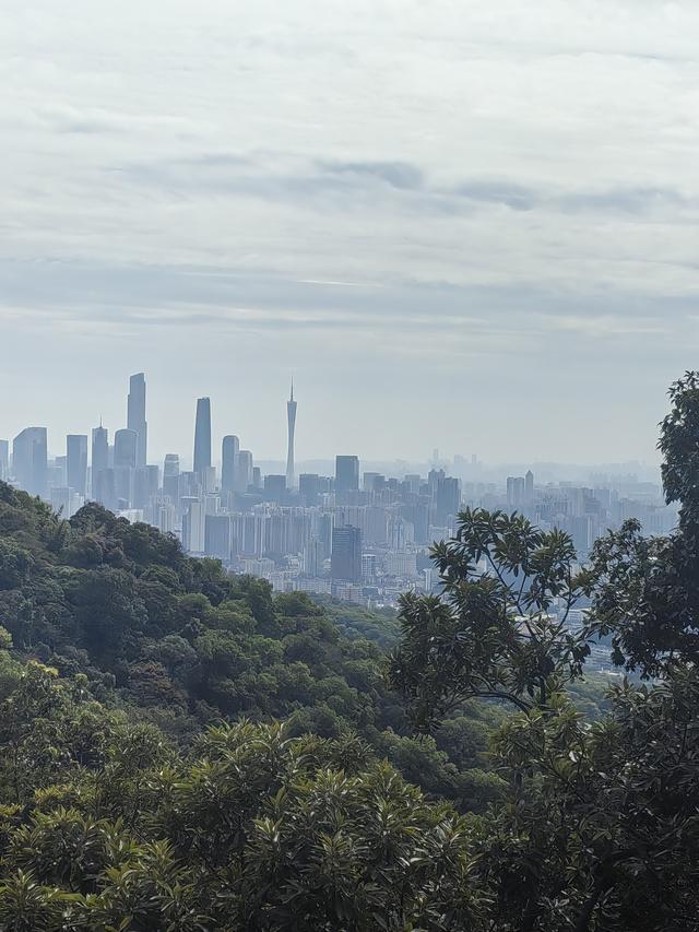 天啊，白云难爬吗？