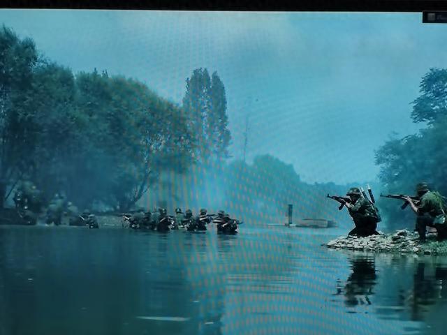 诗词鉴赏ll天天感怀语，付与曲篇章。精彩人生炫，灵魂著字罡。