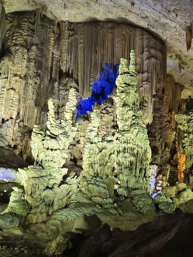 南行漫记：由四川宜宾去贵州兴义，面对重重大山路真的好难选