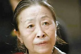 新凤霞事件反转，老戏骨曝光凶手顶包实情，难怪张少华50年没翻图片