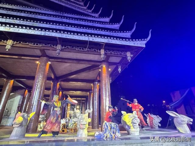 《爽爽贵阳嗨翻天·苗疆秘境狂欢节》启幕！贵阳花果园鼓楼风雨桥变身“苗疆秘境”