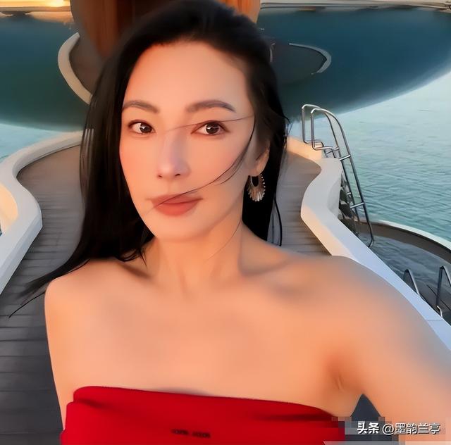 善恶终有报！陪睡仅开胃菜	，张雨绮再迎两大噩耗，被“资本	”抛弃