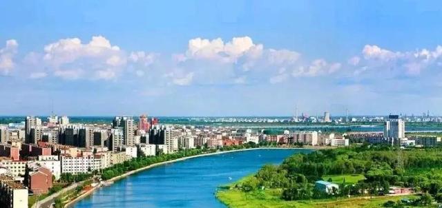 辽宁人口最少的地级市，常住人口不足150万，仅为沈阳六分之一