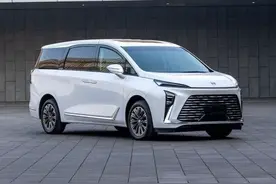 新款别克GL8曝光！提供燃油和混动版！外观调整！表现怎么样？图片