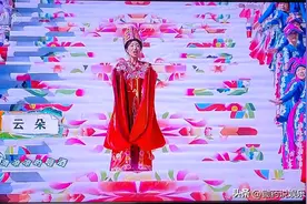 云朵终于出现了，这次她上的是中央广播电视总台图片