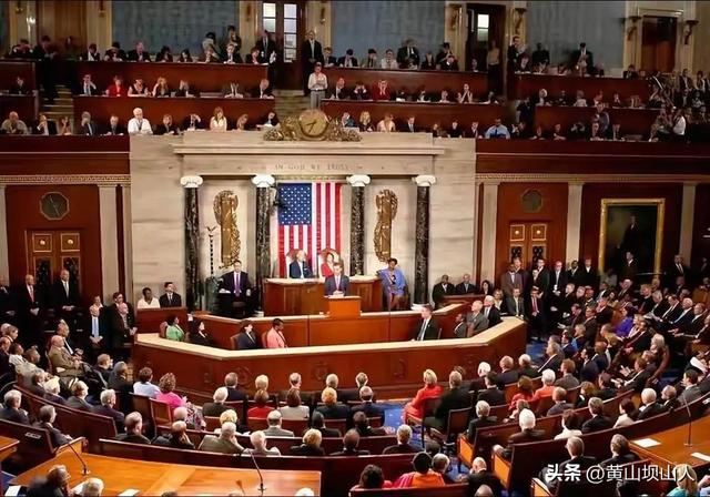 没等来高市的道歉	，却等到炸裂消息，美国要与岛内“不设限交往	”