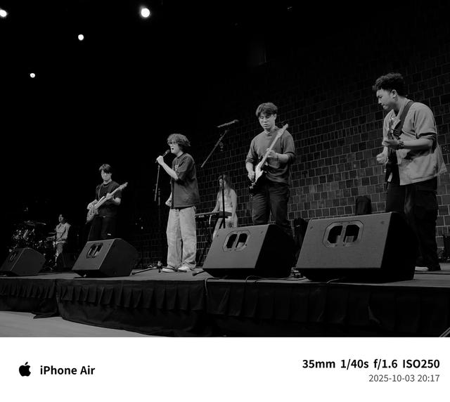 让手机回归「拿在手里」的价值，聊聊我的 iPhone Air 使用体验