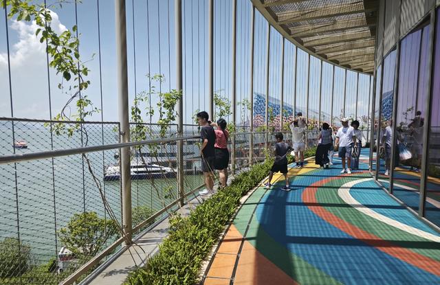深圳这家商场竟然修建了一条环形观海绿道,海景太美了