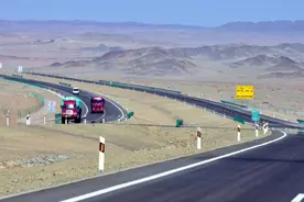 370亿巨资打造的京新高速竟无车上路？背后原因令人瞠目结舌！图片