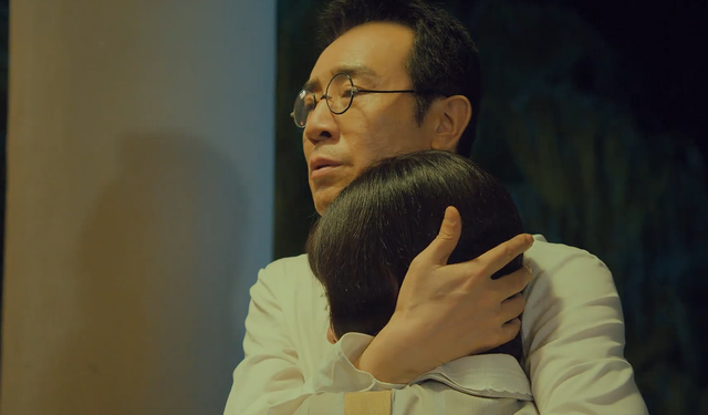 看完《沉默的荣耀》再看《隐锋》，我只想说：没有对比就没有伤害