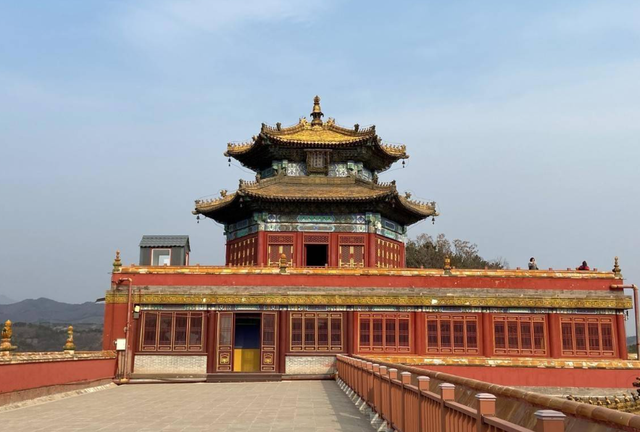 别再去三亚人挤人了！河北这座被低估的皇城，藏着半部清史