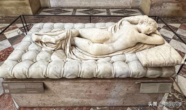 欧游杂记（8）‖ 卢浮宫，让人眼花缭乱而又惊叹不已