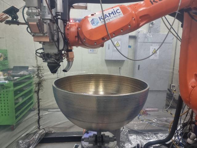 世界首创：3D打印钛合金火箭部件通过低温压力测试