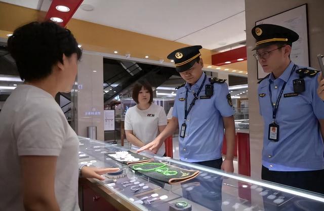 九月没过完，传来3位名人被抓，没有一个值得同情，都是咎由自取