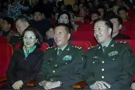 红小鬼秦基伟：13岁参军，上甘岭一仗震惊世界，仨孩子都是牛人图片