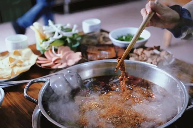 探寻老街巷褶皱里的城市密码，感受正宗郫都味~