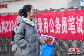 招7532人！2025年广西公务员考试公告发布图片