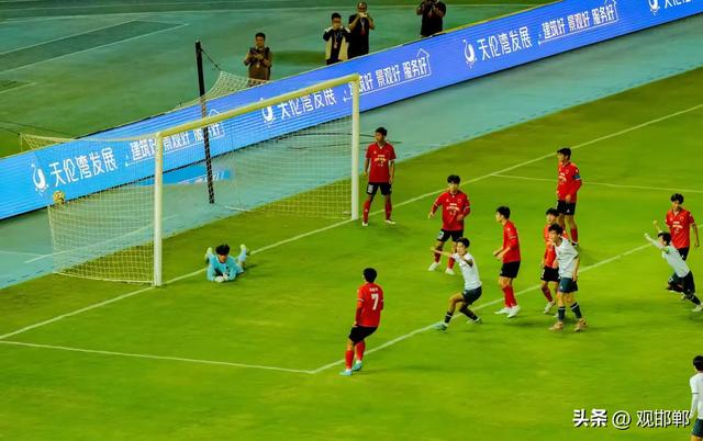 这所学校火爆出圈——邯郸市第五中学“双冠”辉映成长之路